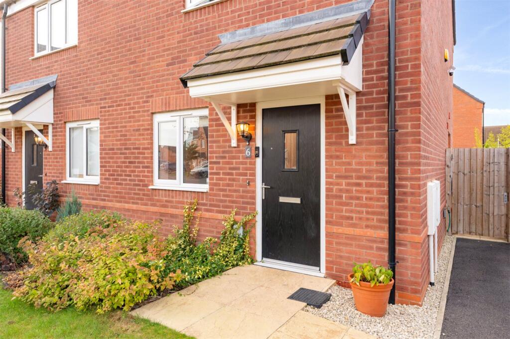 Longcroft, Warwick, Warwickshire, CV34 photo 4