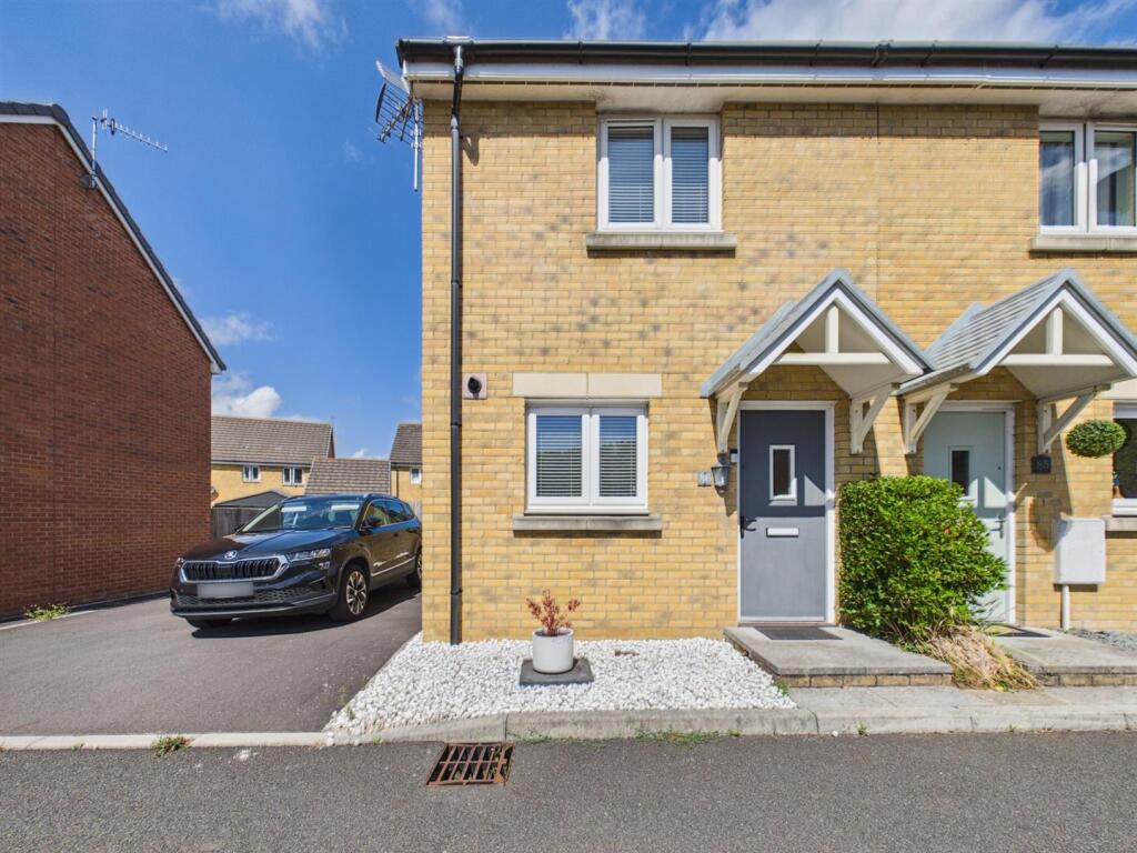 Main image of property: Cilgant Y Lein, Pyle, Bridgend