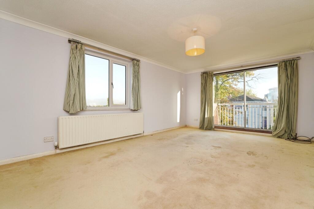 St. Georges Road, Cheltenham, Gloucestershire, GL50 photo 4