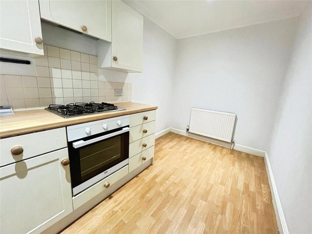 Alpha Cottages, St. Johns Road, Wroxall, PO38 - View 3