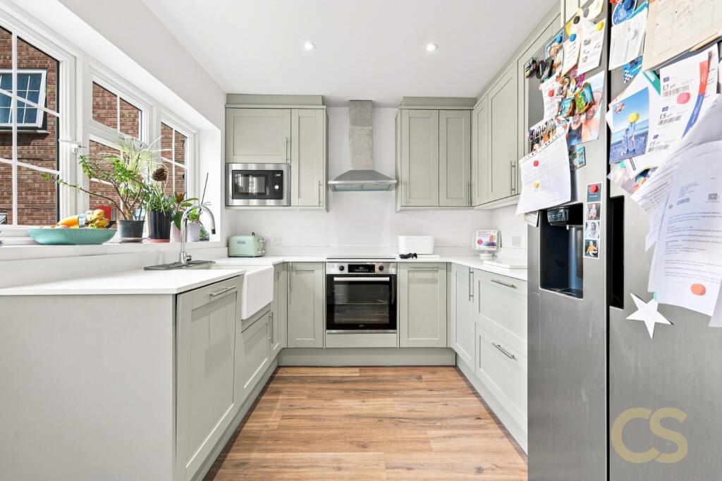 House in Broxbourne, Churchgate - View 4