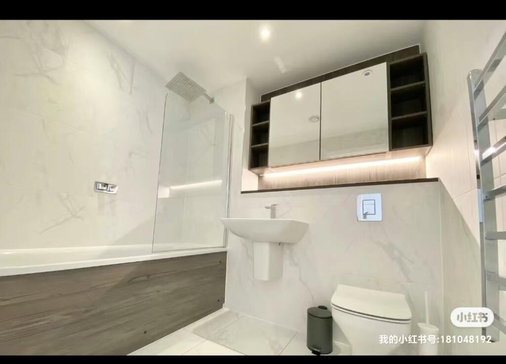 Apartment in Manchester - More