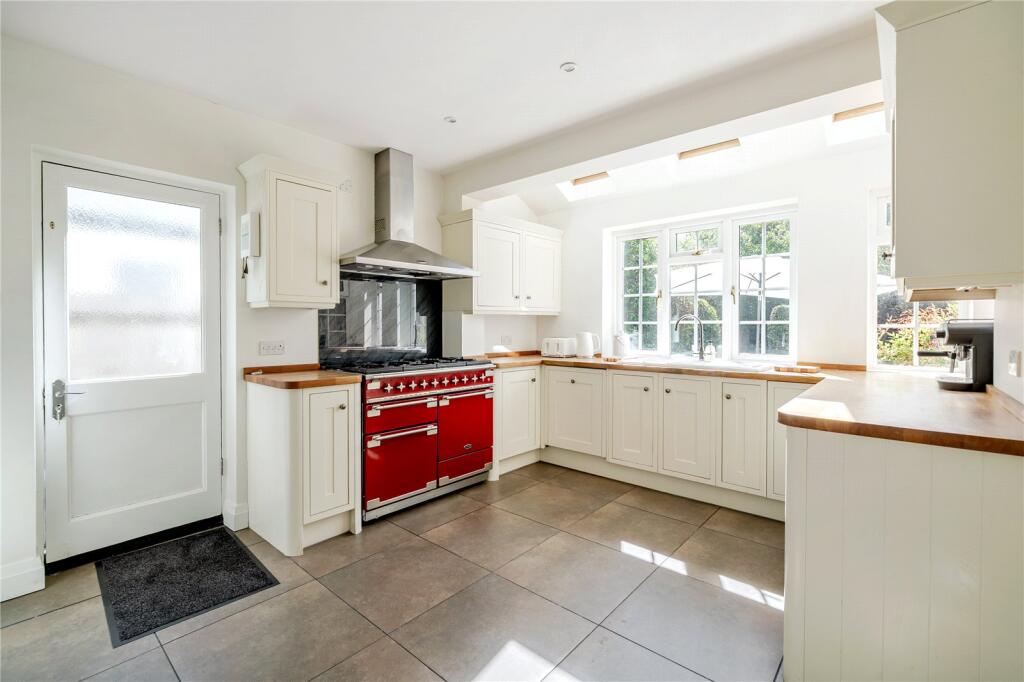 House in Elmbridge, Surrey - View 5