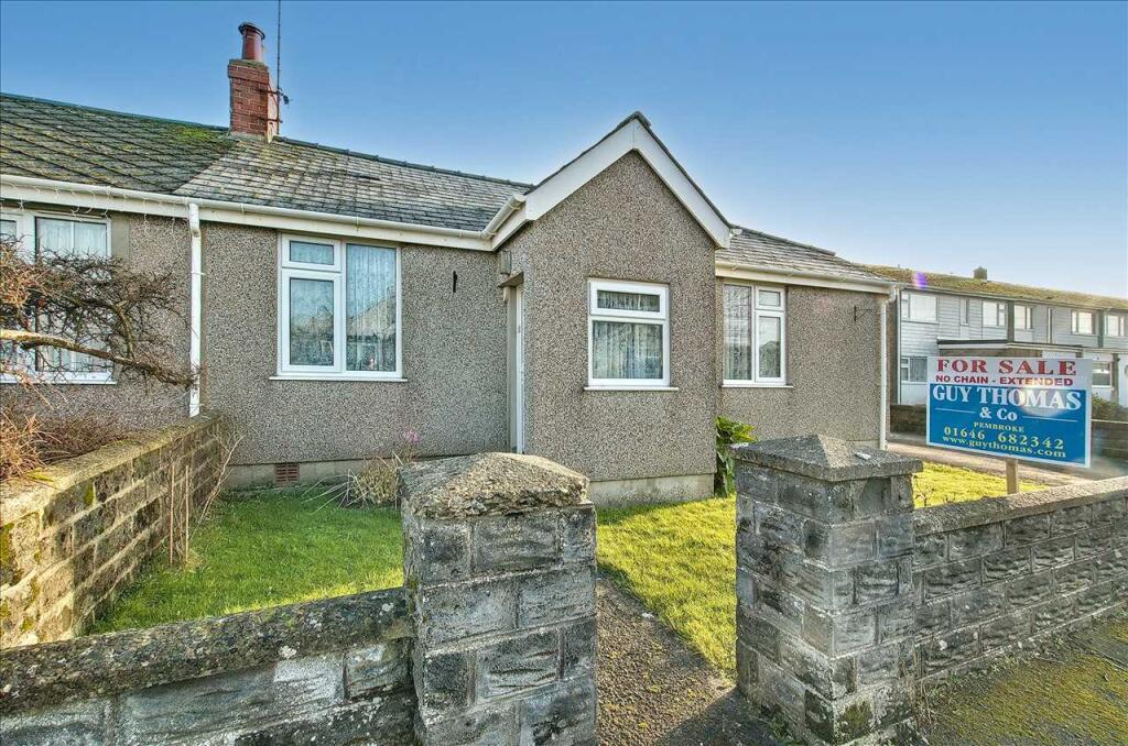 Main image of property: 11 Bishops Lane