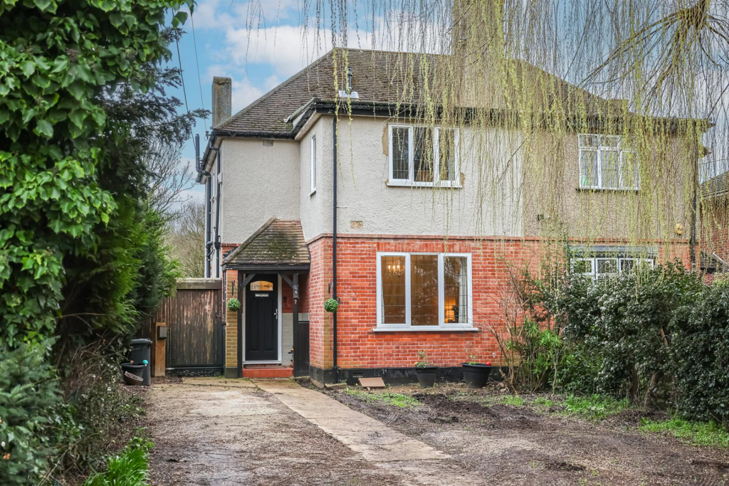 Main image of property: Aldermans Hill, Hockley