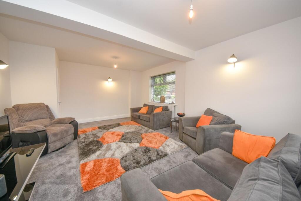 Dellside Close, Ashton-In-Makerfield, Wigan, WN4 0ND photo 4