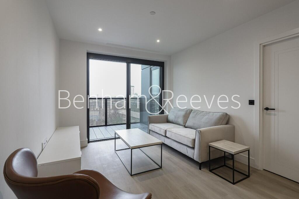 Main image of property: Broadway East, Bethnal Green, E2