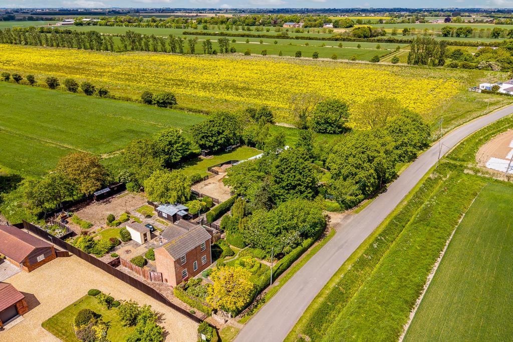 3-bed detached on Tydd Low Road, Long Sutton, £385,000
