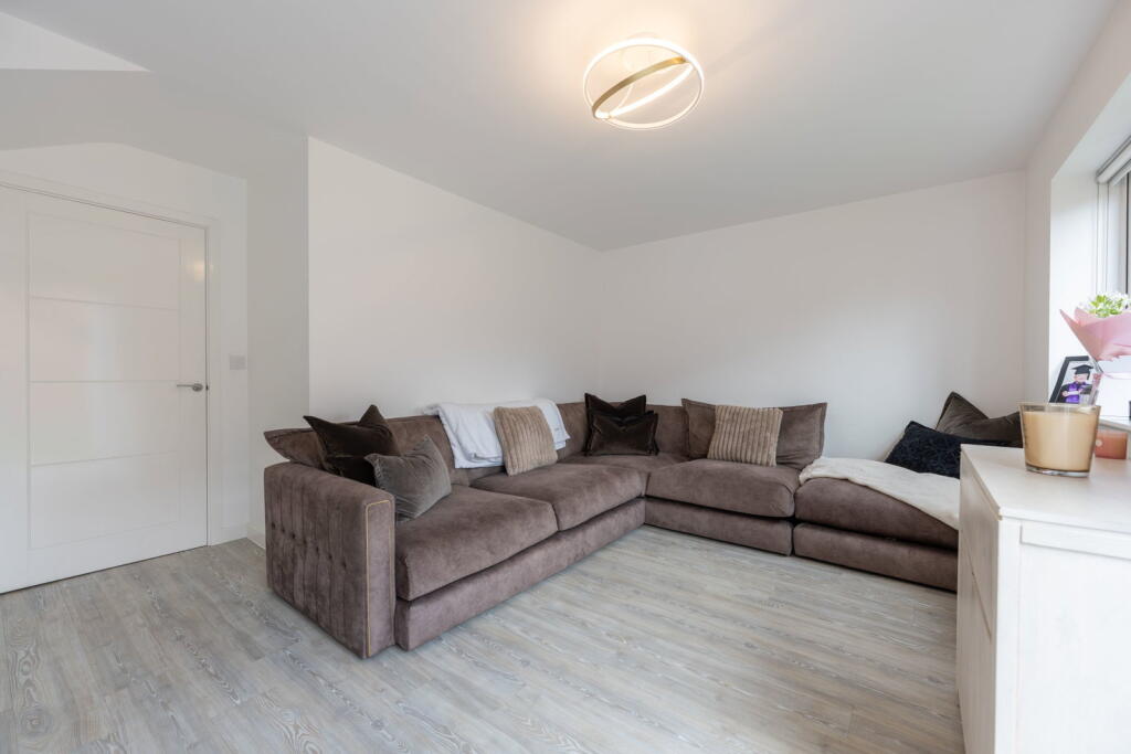 House in Portsmouth - View 5