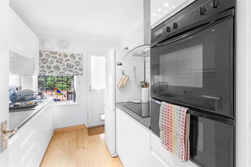 House in Northampton - View 5