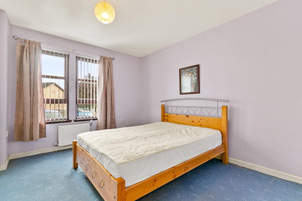 Apartment in Blantyre, Greenhall Village, High Blantyre - More