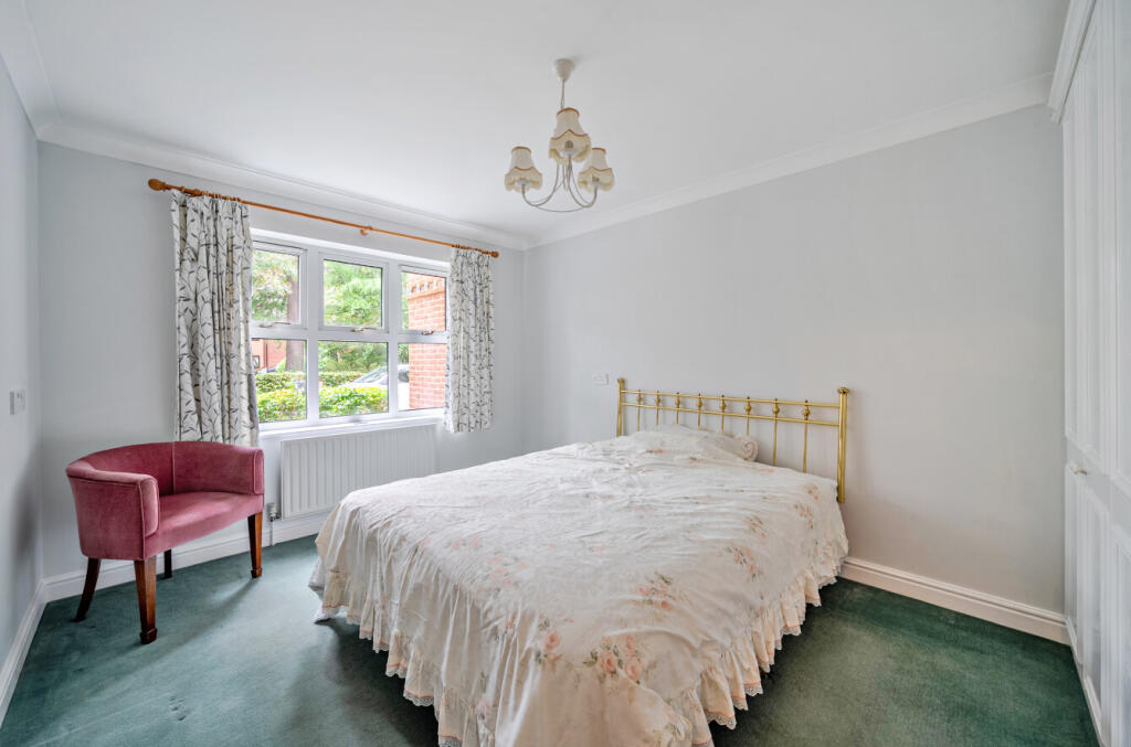 Apartment in Guildford - View 4