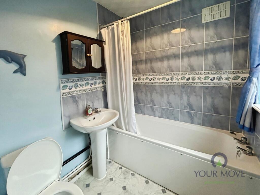 House in Stoke-on-Trent - More