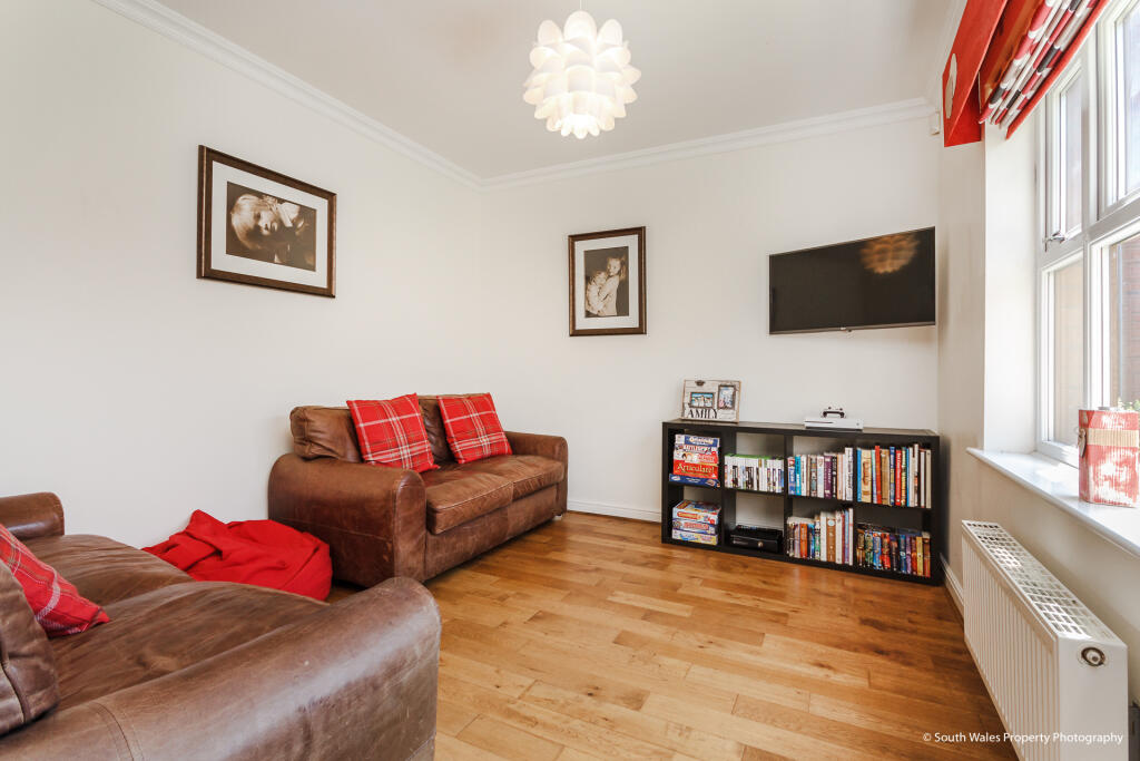 House in Porthcawl, Nottage - View 5