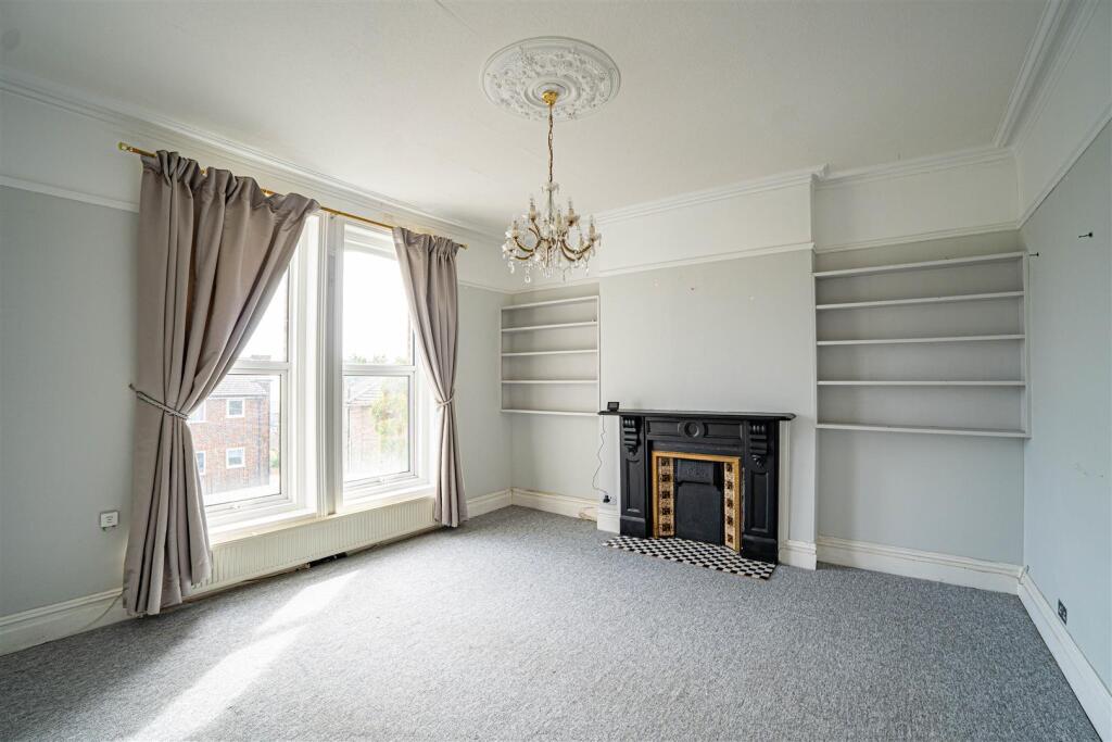 Apartment in Tonbridge - View 2