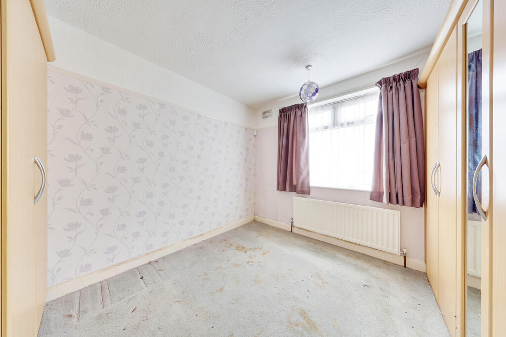 Apartment in Orpington, Poverest, Petts Wood - View 5