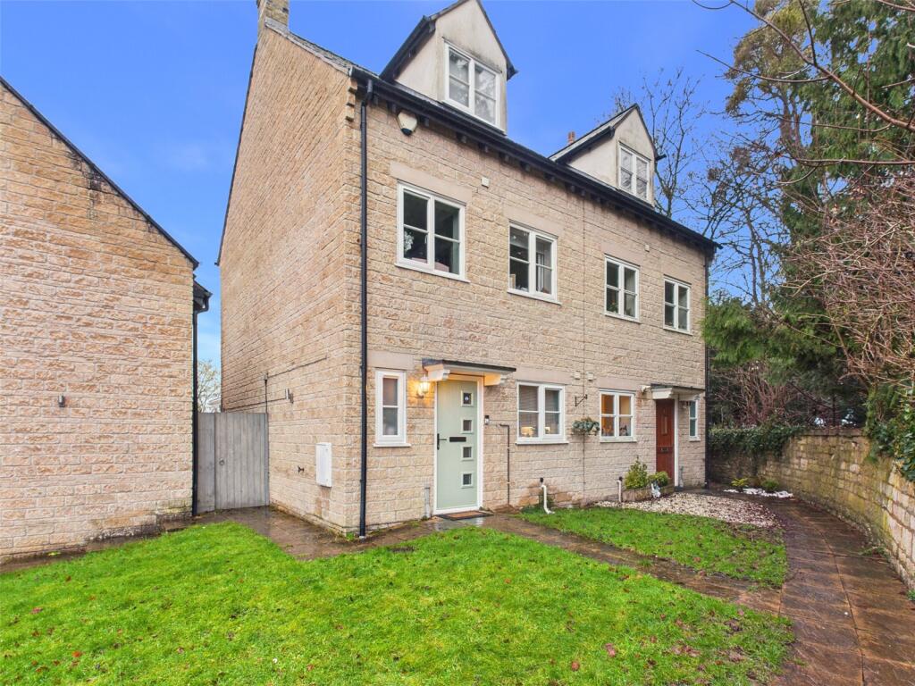 Main image of property: Upfield Close, Paganhill, Stroud, Gloucestershire, GL5