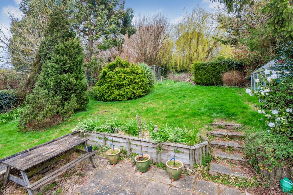 4 London Road, Hythe, CT21 photo 2