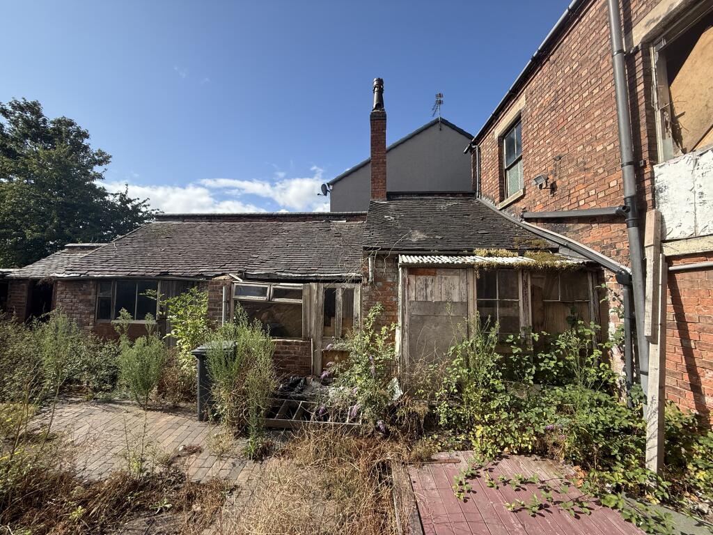 House in Derby - View 5