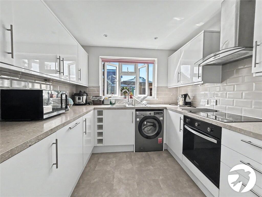 House in Bexley, Penhill, Blendon - More