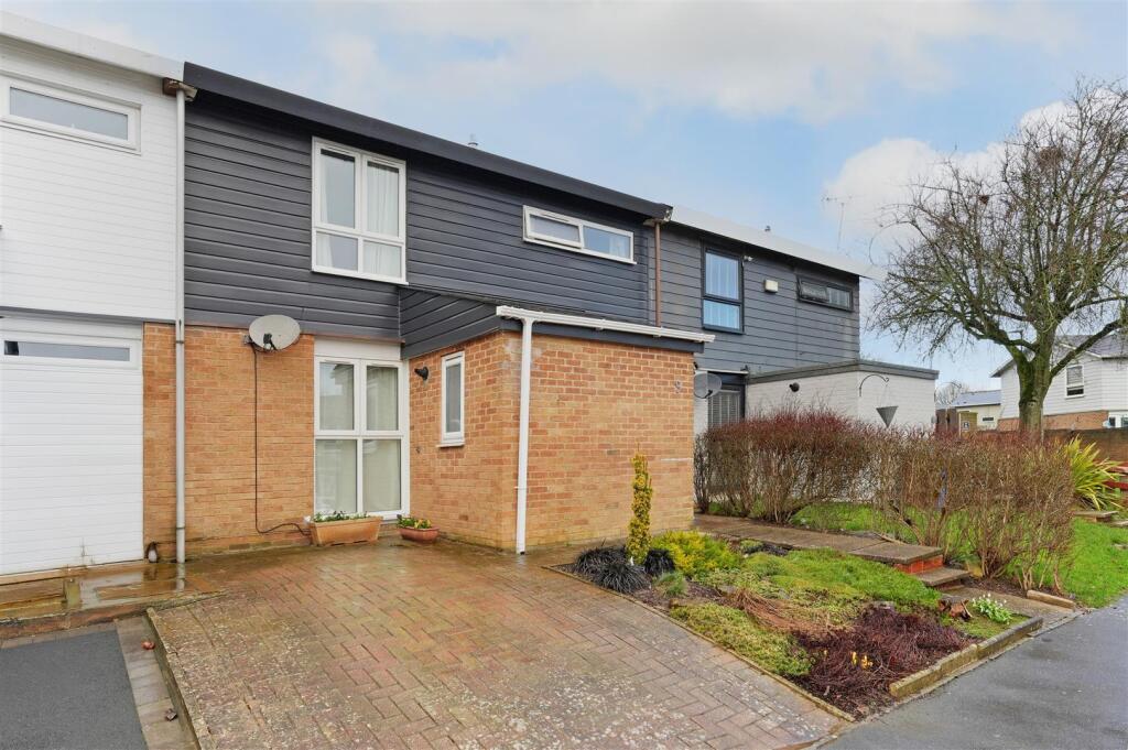 Main image of property: Lingfoot Drive, Sheffield, S8