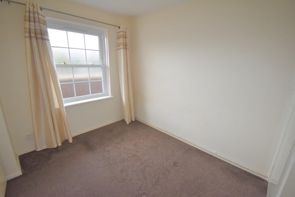 Additional image 3 of Woodhall House, Woodhall Parade