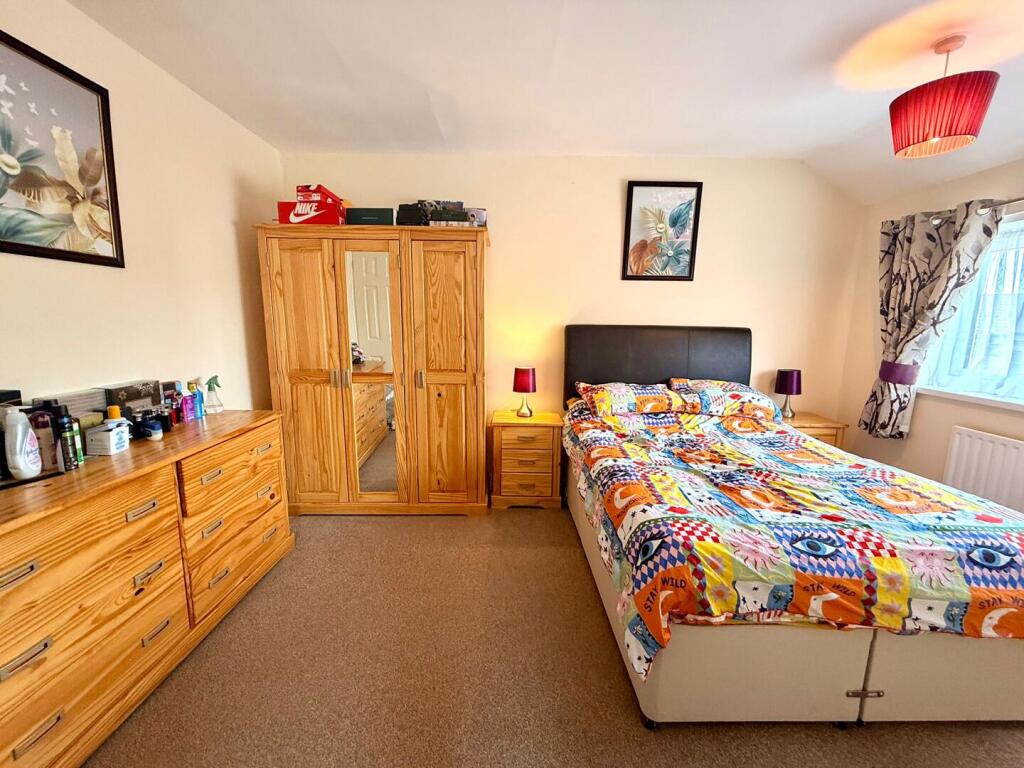 House in Leicester, Nether Hall - View 5