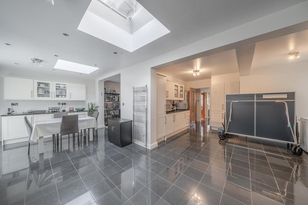 House in London - View 5