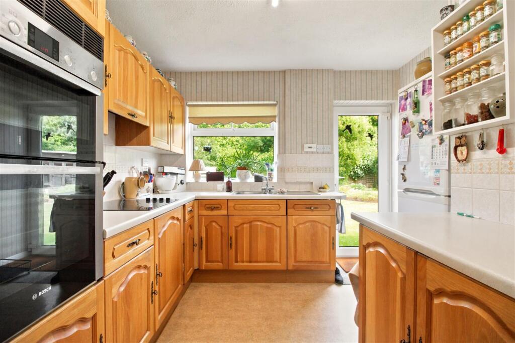 Steyning Road, Seaford photo 5
