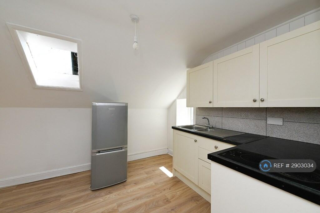 Apartment in Peterborough - View 4