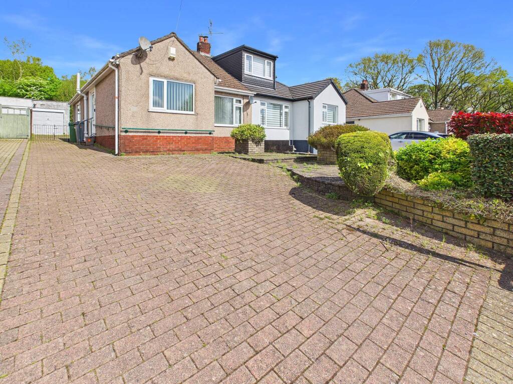 Main image of property: Gron Ffordd, Rhiwbina, Cardiff, CF14