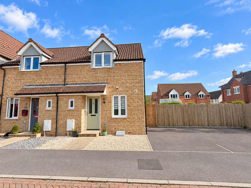 Main image of property: Deer Gardens, Gillingham