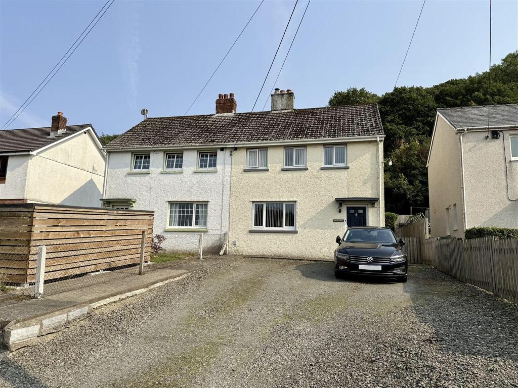 Main image of property: Dan Yr Allt, Cwmann, Lampeter