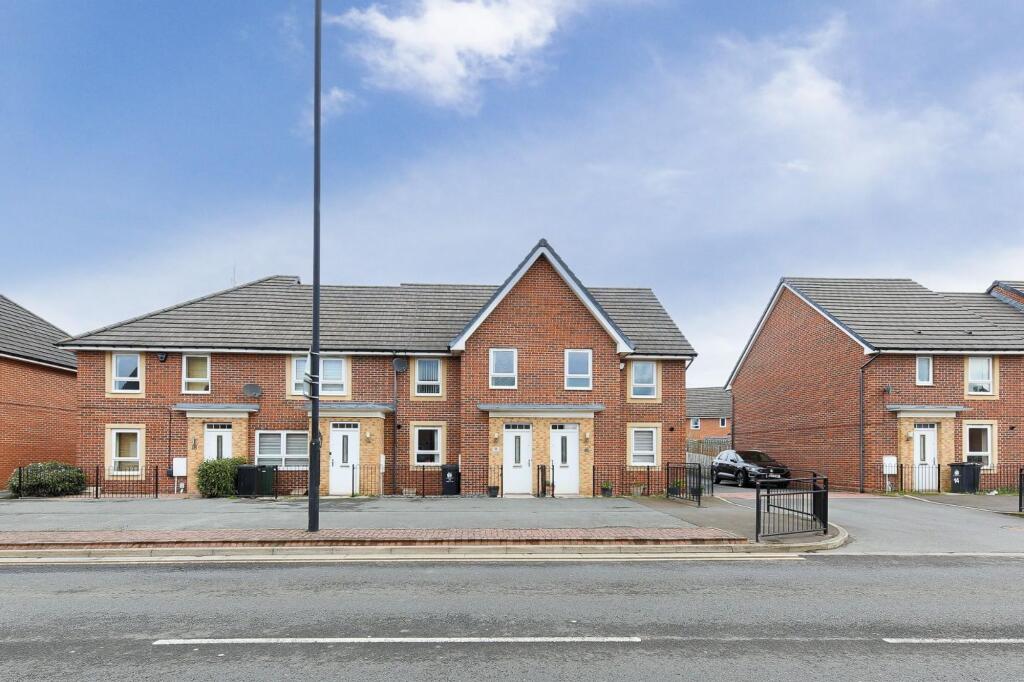 3-bed house on Northumbrian Way, Killingworth, NE12, £200,000