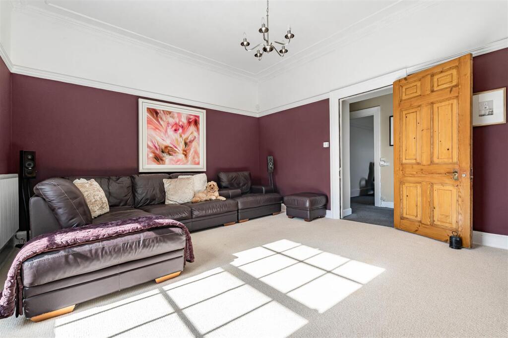 House in Plymouth, Tamerton Foliot - More