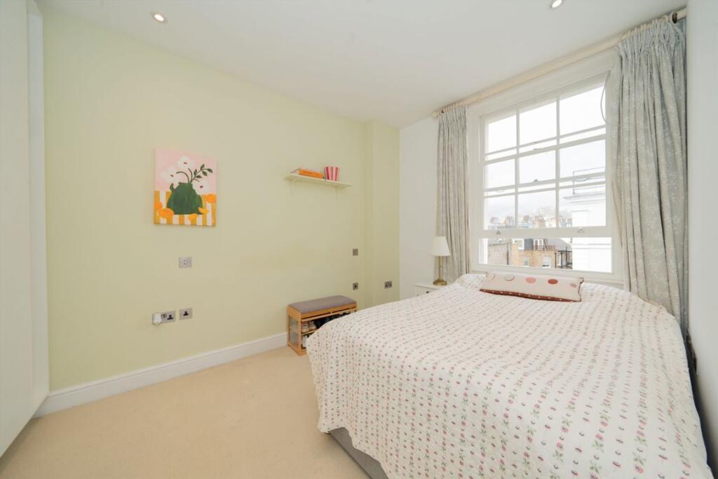 Apartment in London - View 4