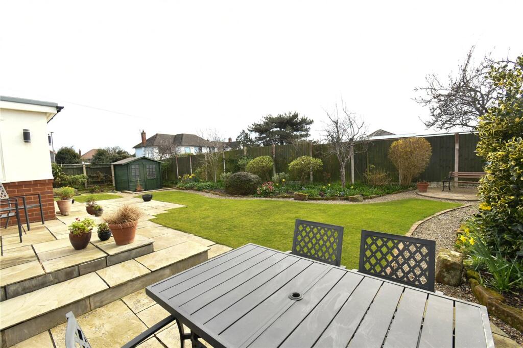 House in Wirral, Liverpool City Region - View 4