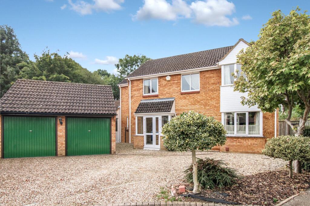 Main image of property: Harebell Close, Haydon Wick, Swindon, SN25