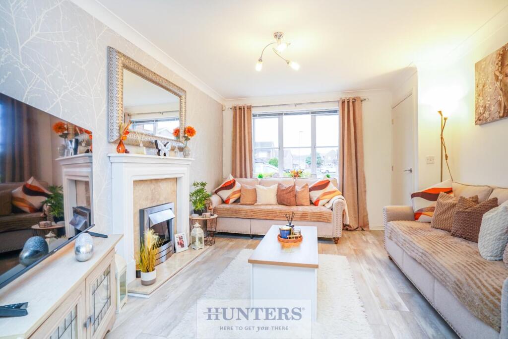 House in Wakefield, Glasshoughton - View 2