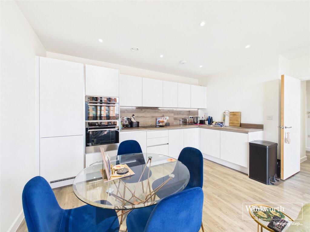 Apartment in London - View 5