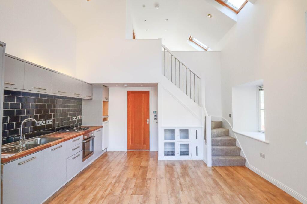 The Courtyard, Quantock Road - One Of A Kind Property! photo 3