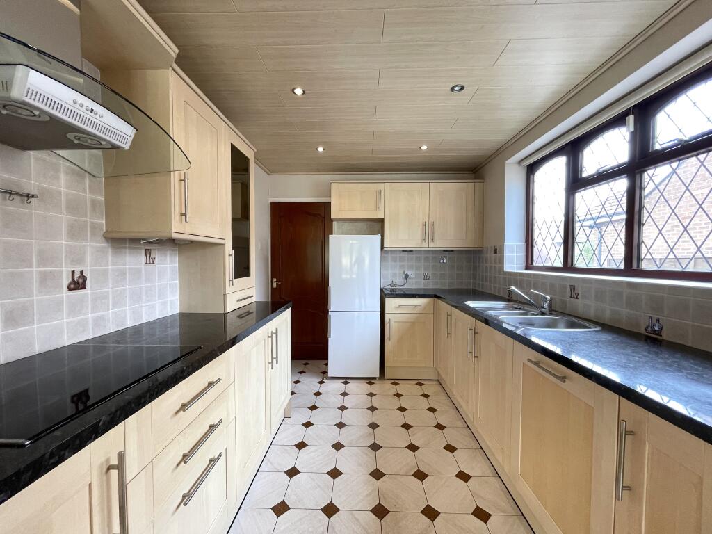 House in Stockport, Cherry Tree - View 5