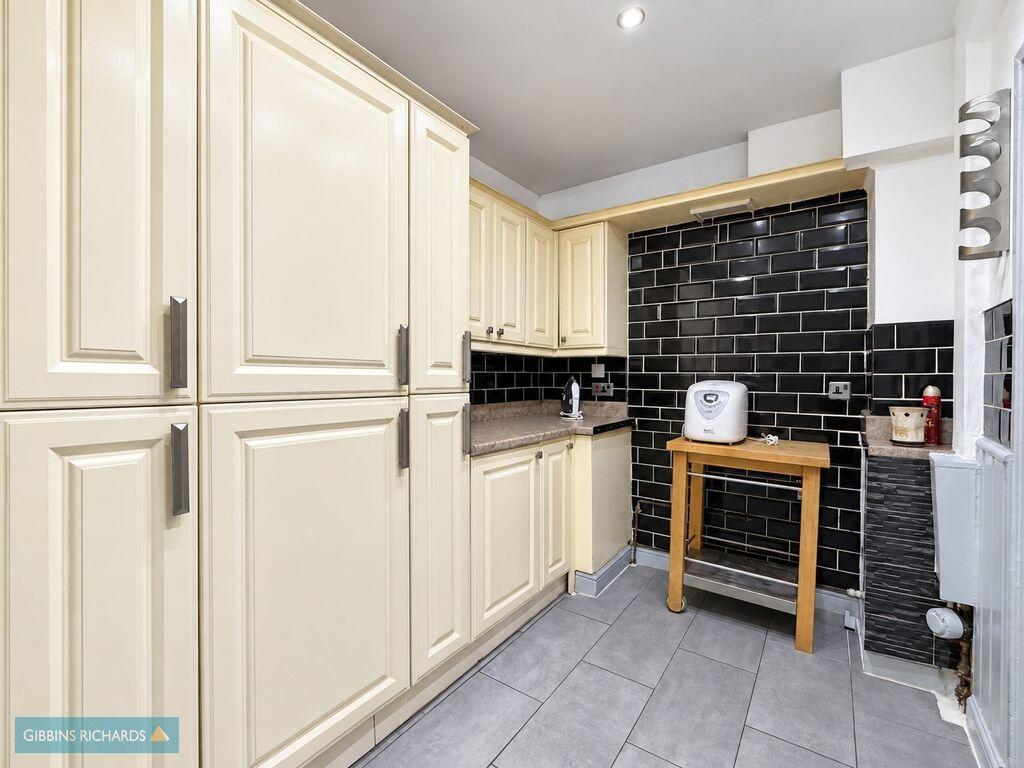 House in Taunton - View 3