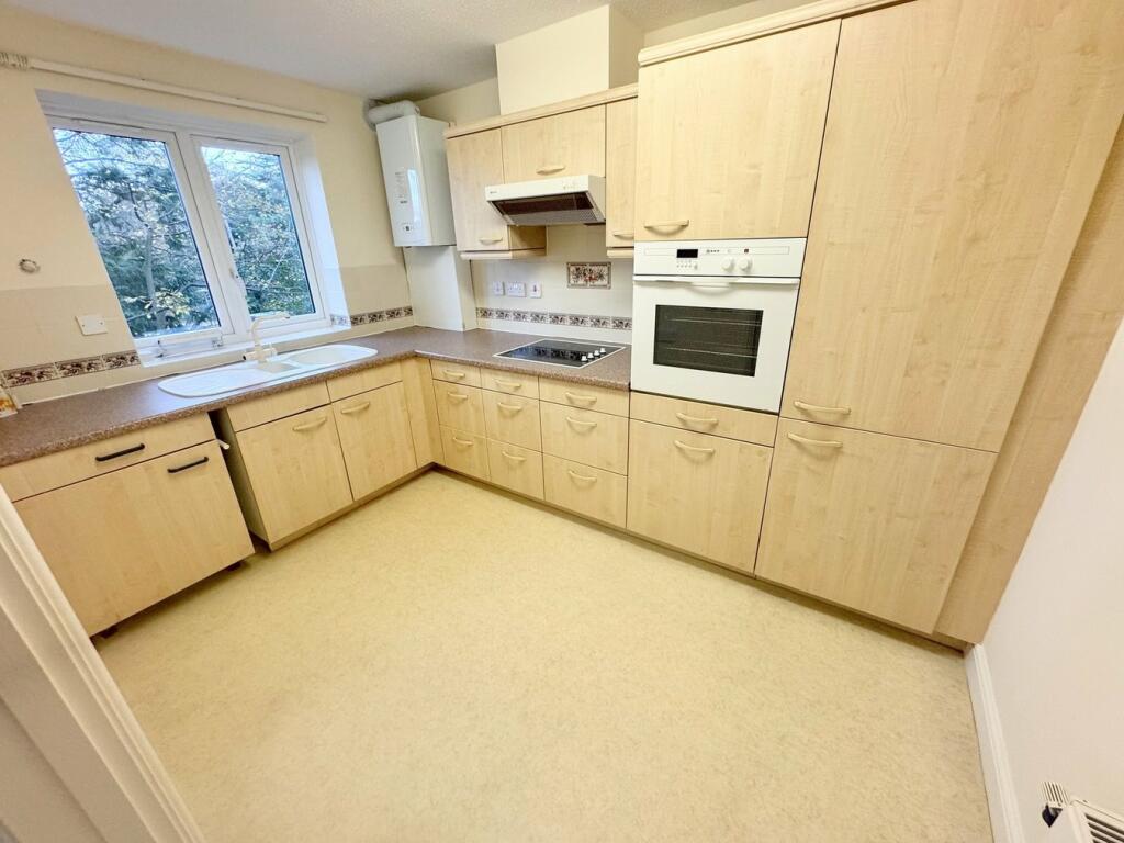 Additional image 5 of 37 Lindsay Road, Poole, BH13