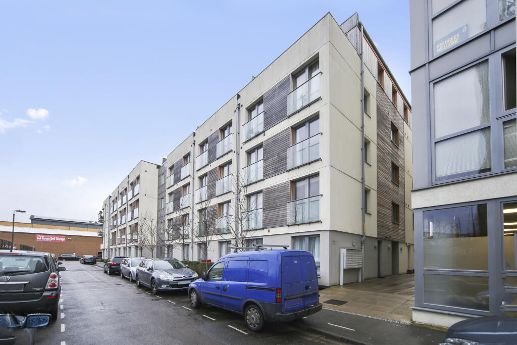 Main image of property: Garden Road, Richmond, TW9