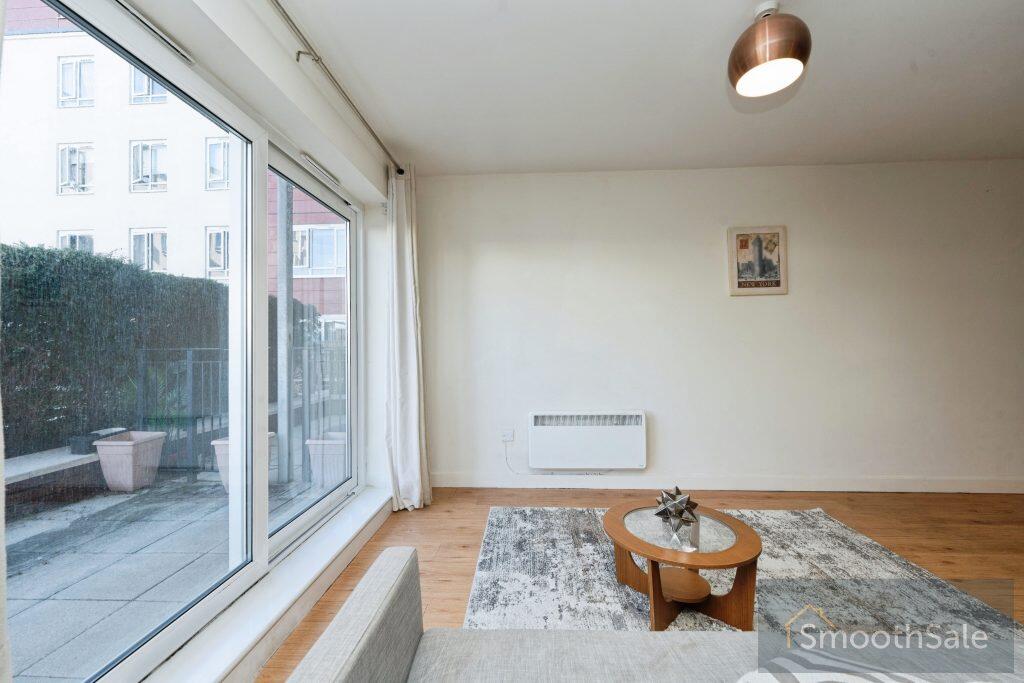 Apartment in London - View 5