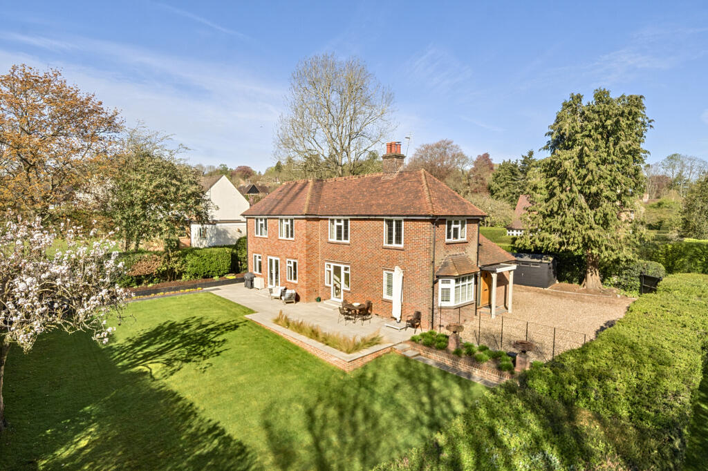 Main image of property: Bernards Close, Great Missenden, HP16
