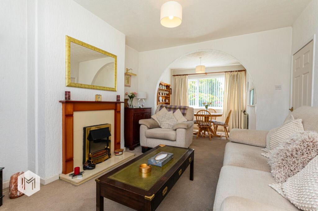 Stoneleigh Drive, Radcliffe, M26 photo 4