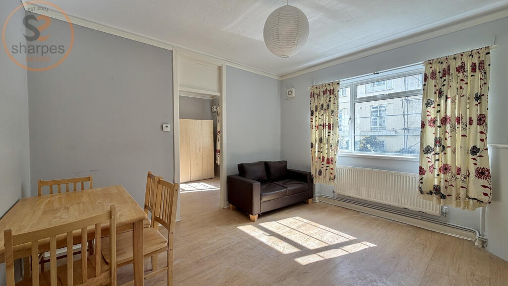 Main image of property: Flat 24, Hartington Court, Lansdowne Way, London, Greater London