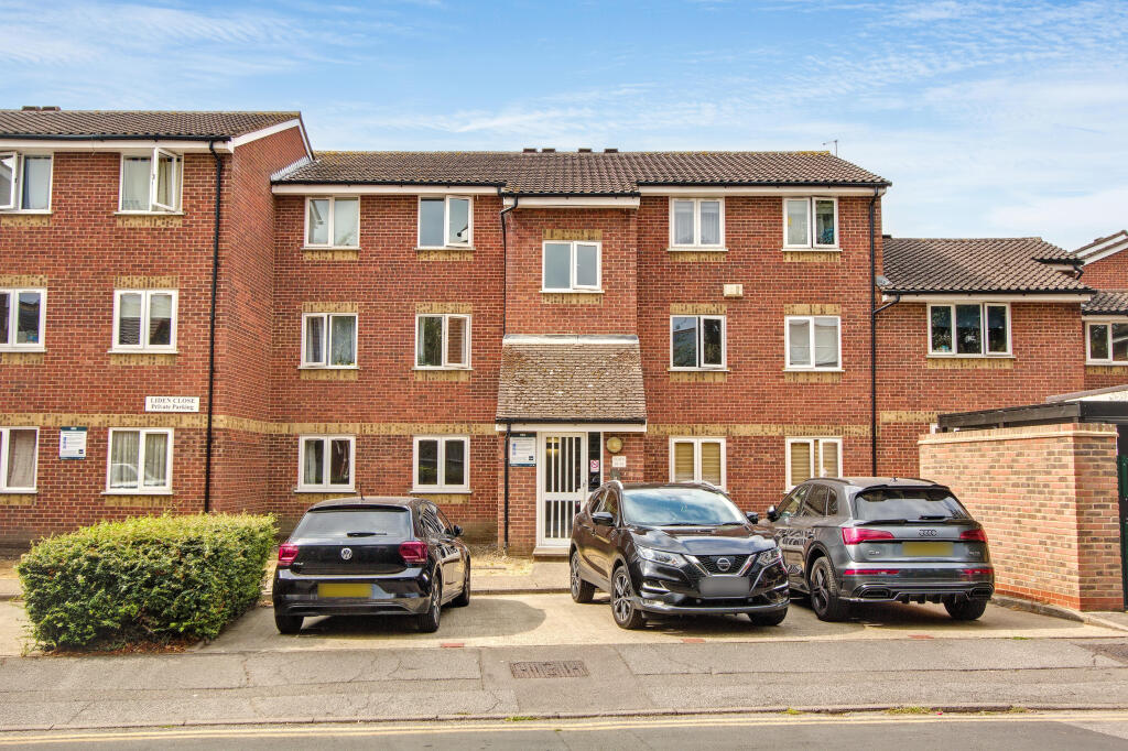 Main image of property: 10 Liden Close, Walthamstow, London, E17 8HQ